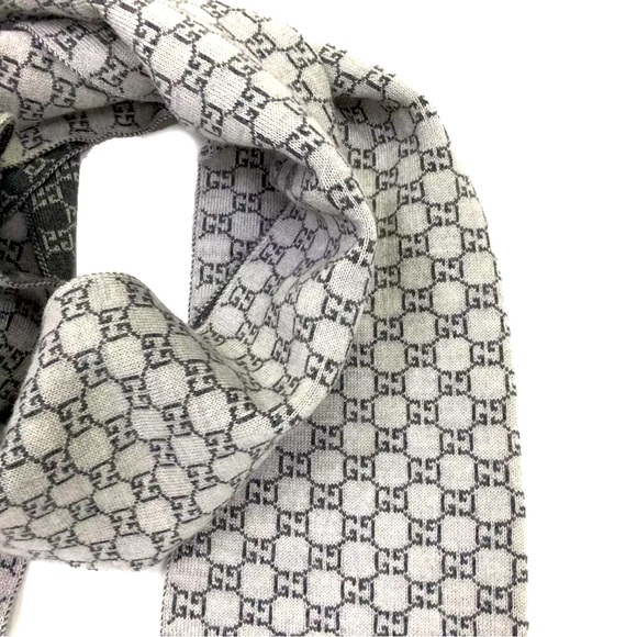 254 Gucci GG Logo Gray Wool Winter Scarf - Picture 5 of 9